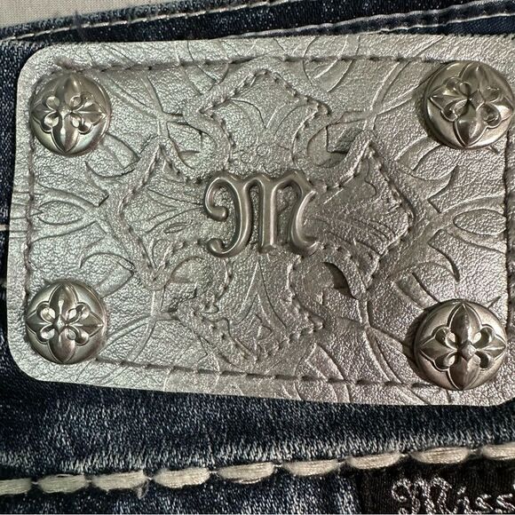 Miss Me Embellished Distressed Mid Rise Easy Skinny Jeans Sz 27 - Picture 10 of 15